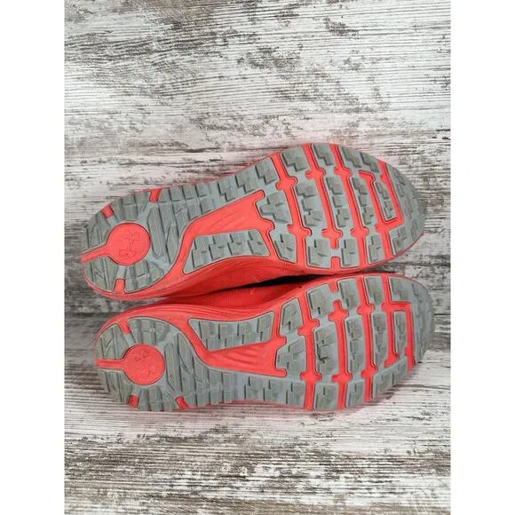 Men's Under Armour Charged Bandit Trail Infrared Red Trail Running Shoes Sz 10