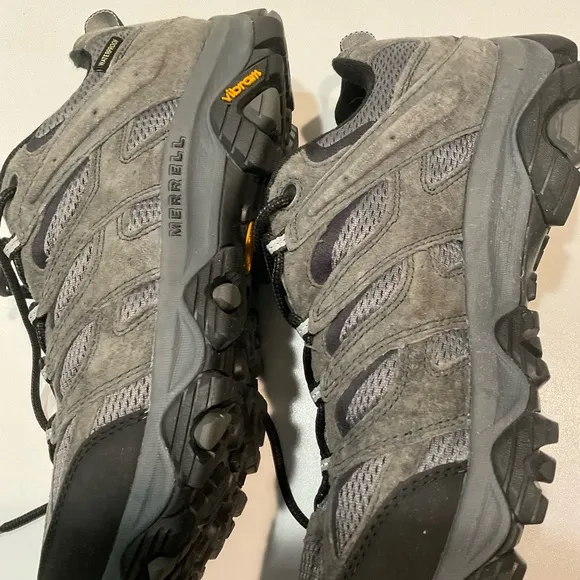 🪴Merrell Grey/Black, Waterproof Shoes, Size 11.5