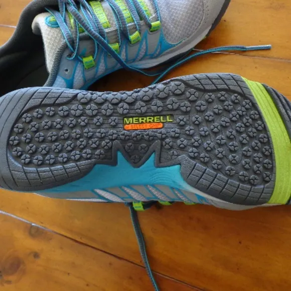 Merrell Shoes Athletic Sz 6M All Out Trail Runner