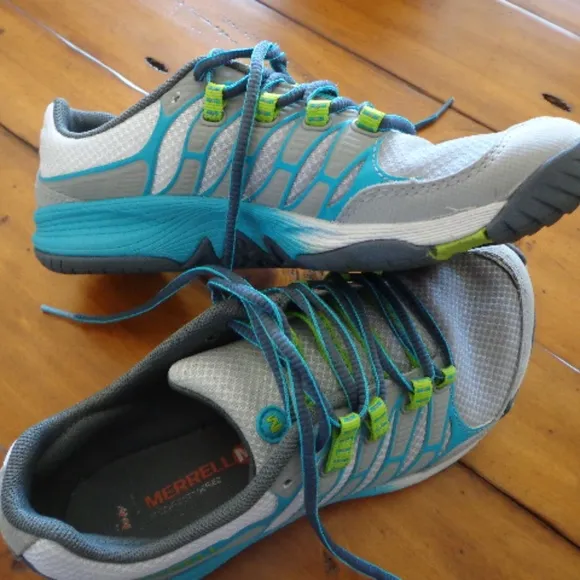 Merrell Shoes Athletic Sz 6M All Out Trail Runner
