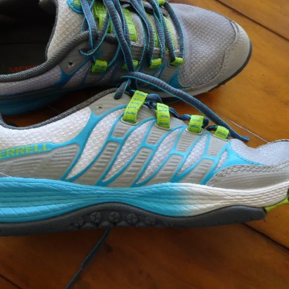 Merrell Shoes Athletic Sz 6M All Out Trail Runner