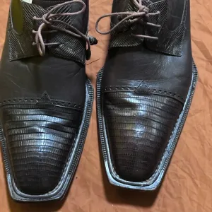 Mezlan lizard shoes