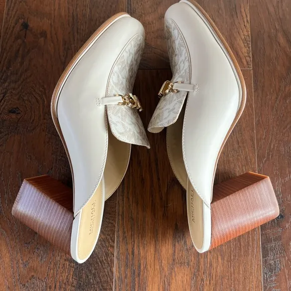 Michael Kors Tiffanie Leather and Empire Monogram Heeled Mule size 9
