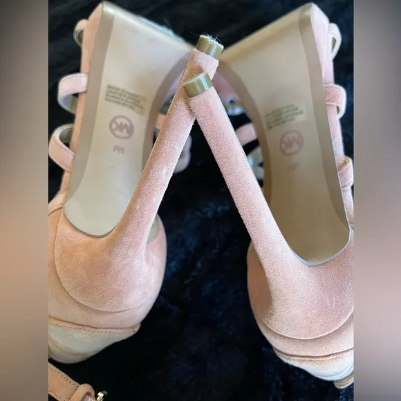 Michael Kors Women's Pale Pink Strappy Heels. Size 9M