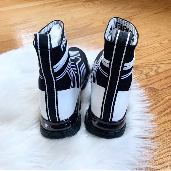 Michael Michael Kors woman’s Kendra Bootie Shoes size 7 Black White