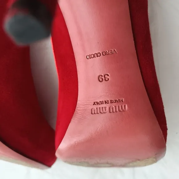 Miu miu red suede pumps size 39