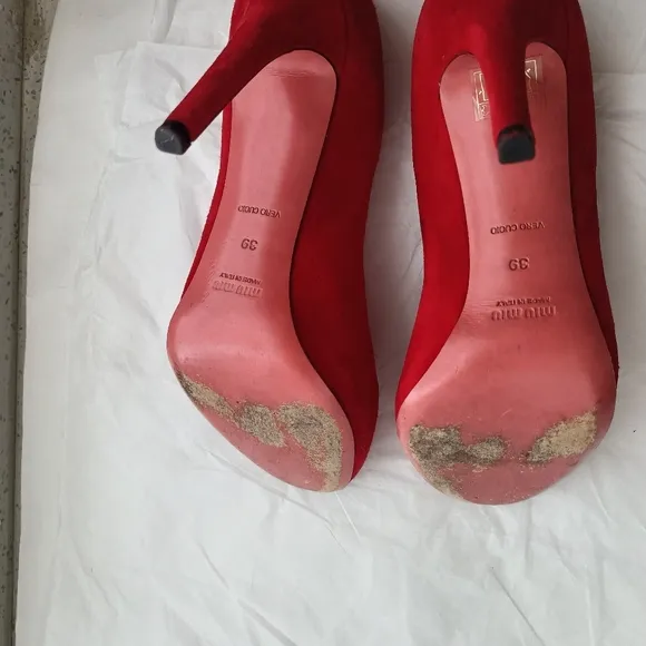 Miu miu red suede pumps size 39