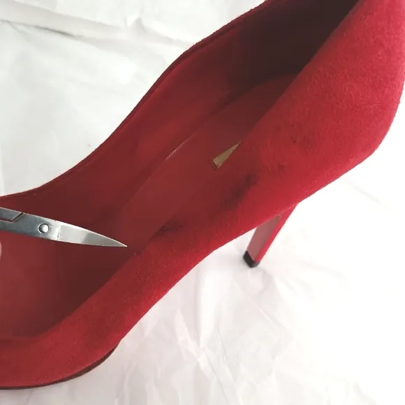 Miu miu red suede pumps size 39