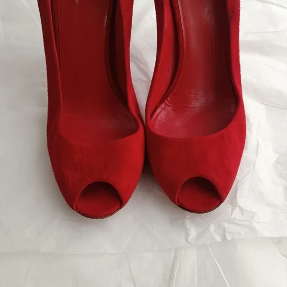 Miu miu red suede pumps size 39