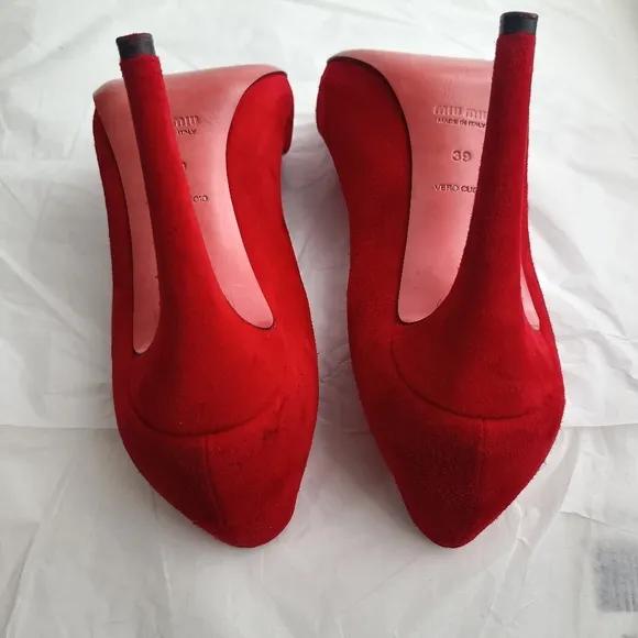 Miu miu red suede pumps size 39