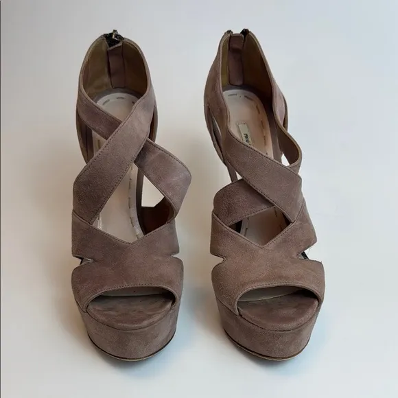 Miu Miu Suede Dusty Pink High Heel Size 37.5