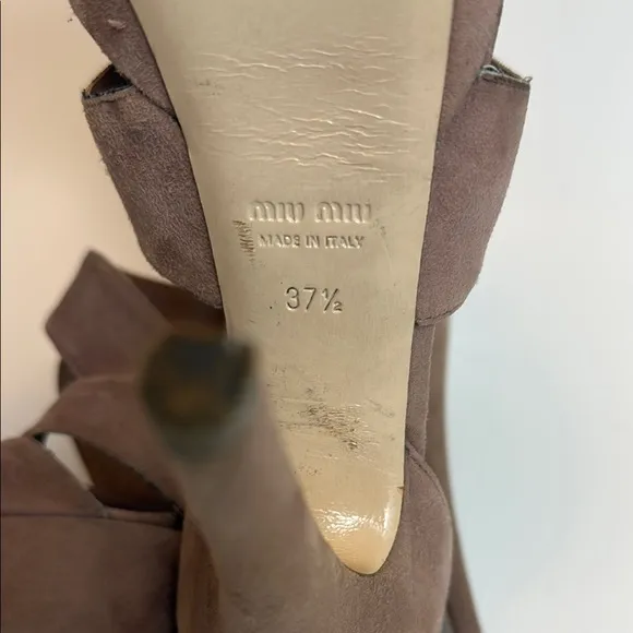 Miu Miu Suede Dusty Pink High Heel Size 37.5