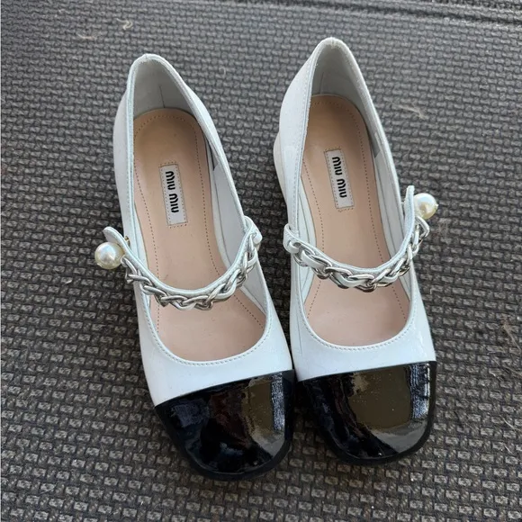 Miu Miu Women's White and Black Chain Detail Shoes