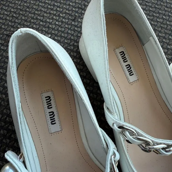 Miu Miu Women's White and Black Chain Detail Shoes