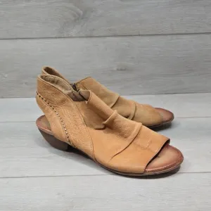MizMooz Women Chase GlacierLeather Open-Toe Sandals Heels Shoes Sz 37/6.5-7