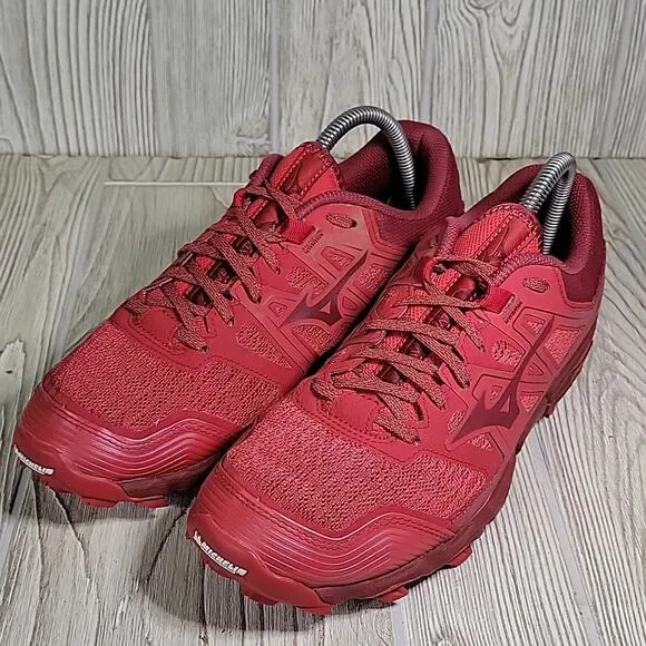 Mizuno Wave Trail Triple Red Running Shoes Mens Size 8.5