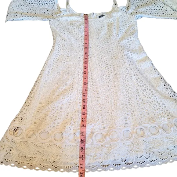 Nanette Lepore Cold Shoulder Eyelet A Line White Mini Dress Bell Sleeves Size 6