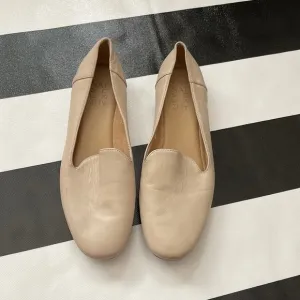NATURALIZA SHOES