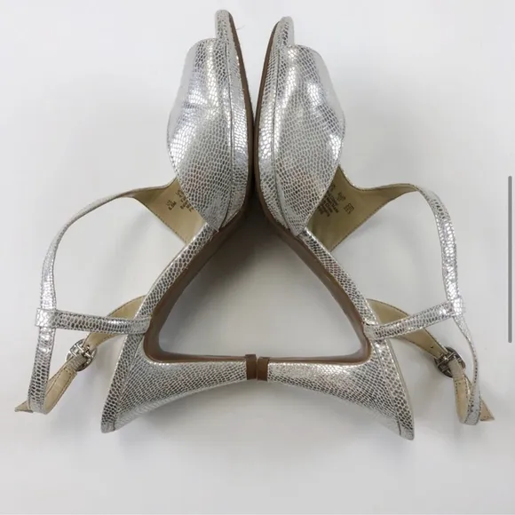 Naturalizer Inspire silver metallic slipper strappy peep toe sandal Size 6.5