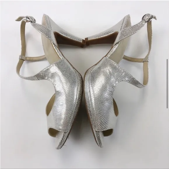 Naturalizer Inspire silver metallic slipper strappy peep toe sandal Size 6.5