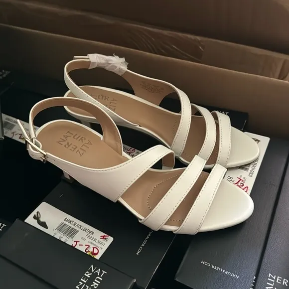 Naturalizer Taimi Heeled Sandal (WIDE)