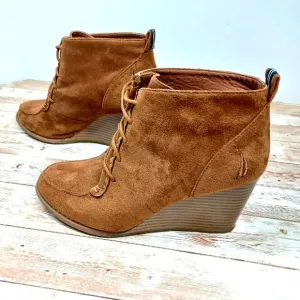 Nautica Suede Like Wedge Heel Ankle Boots Bootie Lace Up Shoes Tan Size 8