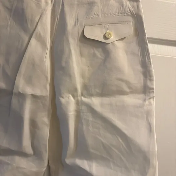 Neiman-Marcus Cream Henry Grethel Shorts Size 8