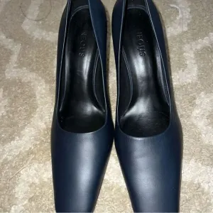 NEOUS Navy Blue Women's Shoes size 38.5