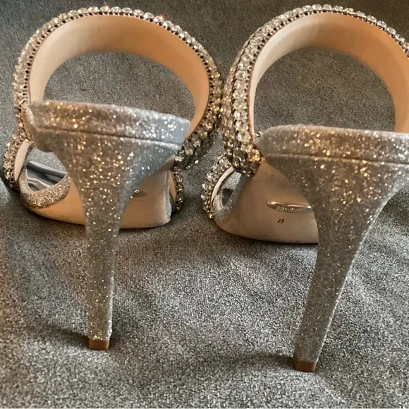 New Badgley Mischka Sade Jeweled Double-Band Silver Stiletto Sandals size 8