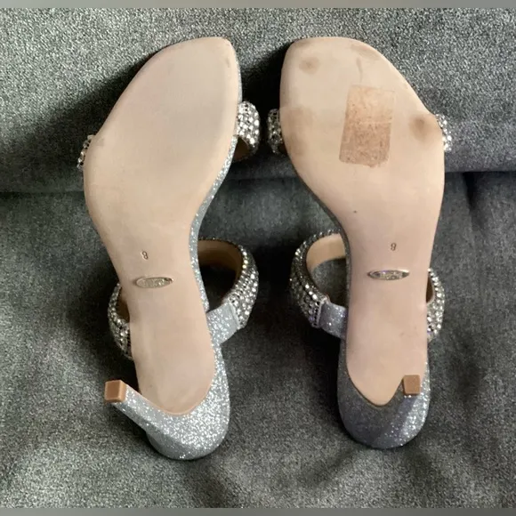 New Badgley Mischka Sade Jeweled Double-Band Silver Stiletto Sandals size 8