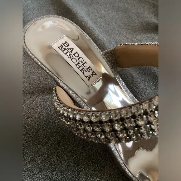 New Badgley Mischka Sade Jeweled Double-Band Silver Stiletto Sandals size 8