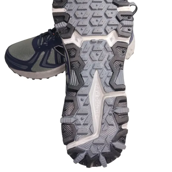 New Balance 410v5 All Terrain Lace Up Athletic Trail Running Shoes Men'sz 8