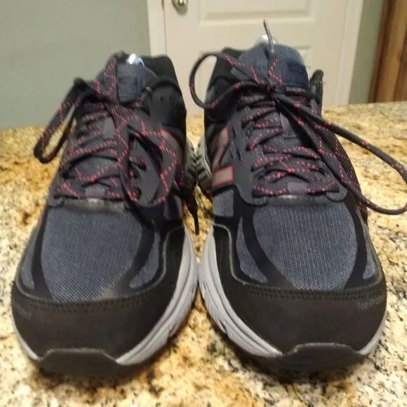 New Balance 510 Trail Running Shoes US 9.5 Blue Gray Sneakers H 20 mens EUC