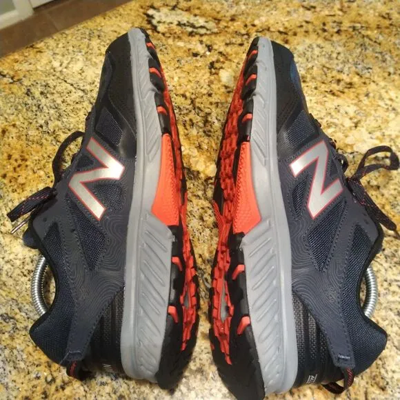 New Balance 510 Trail Running Shoes US 9.5 Blue Gray Sneakers H 20 mens EUC