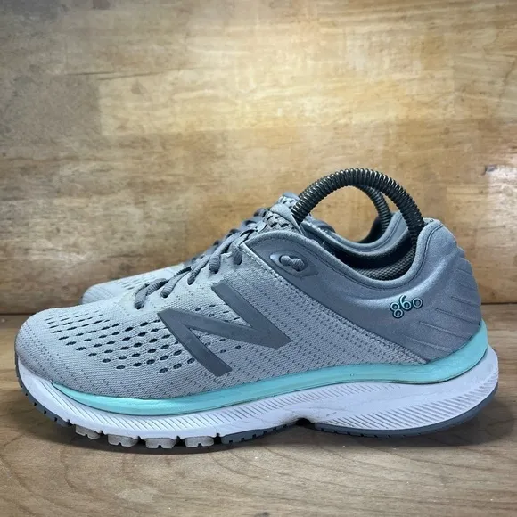 New Balance 860 v10 REFLECTIVE Womens Size 8.5 (B) Running Shoes Gray Silver