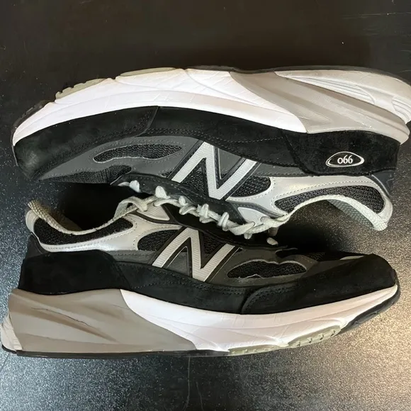 New Balance 990 v6 Made in USA Low M990BK6 Athletic Sneaker Shoes Men’s size 9
