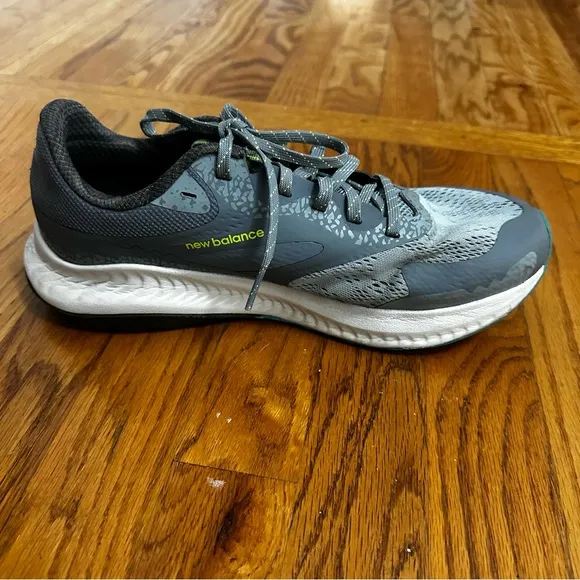 New Balance DynaSoft Nitrel v5 Trail Running Shoes size 9.5