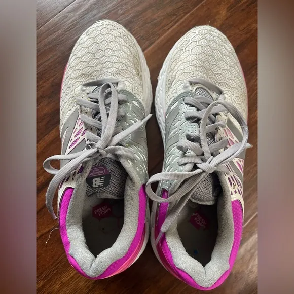 New Balance Fresh Foam Vongo v3 Women's Purple and Gray Running Shoes-Size 9