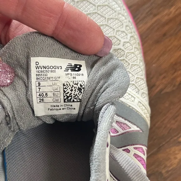 New Balance Fresh Foam Vongo v3 Women's Purple and Gray Running Shoes-Size 9