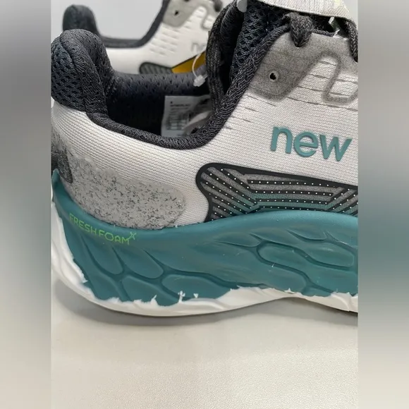 New Balance Fresh Foam X More Trail v3 reflection/faded Women’s 8 Men’s 6.5