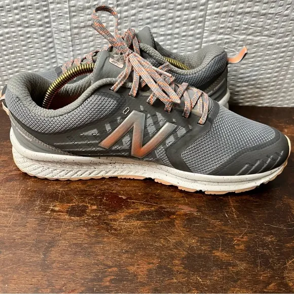 New Balance FuelCore NITREL Trail Grey Running Shoes Size 10
