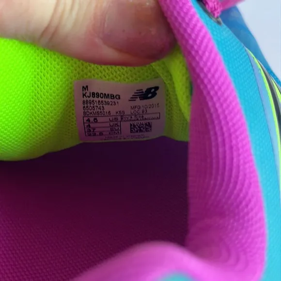 New Balance KJ890MBG Athletic Shoes Sneakers Size 4.5 Bright Fun Colors