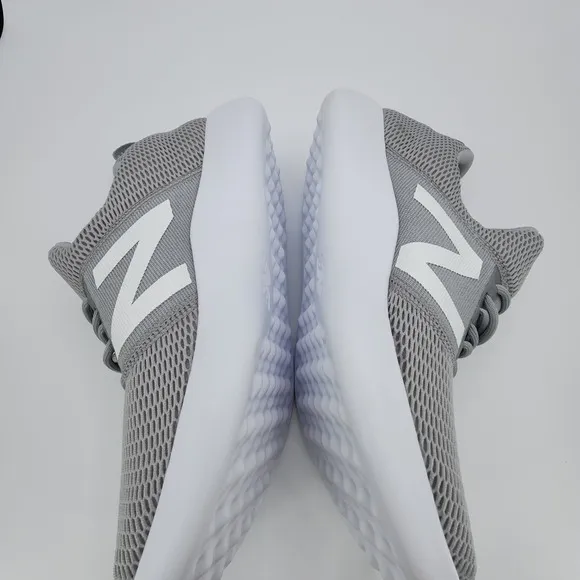 New Balance RCVRY G2 Shoes Mens 9 D Grey Tennis Lacrosse Pickeball NEW in Box