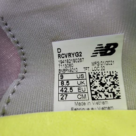 New Balance RCVRY G2 Shoes Mens 9 D Grey Tennis Lacrosse Pickeball NEW in Box