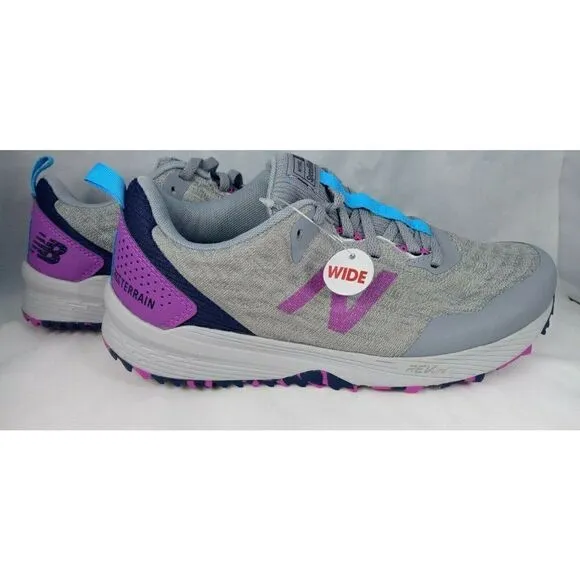 NEW BALANCE WOMEN'S. Size 9 WTNTRCV3 LIGHTWEIGHT TRAIL RUNNING SHOES Brand New