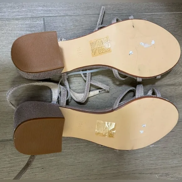 NEW! Benjamin Walk Delilah Sandal - Size 10.5