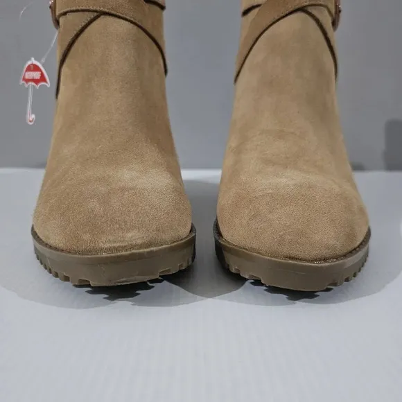 NEW Blondo Tamzin Ankle Bootie Tan Suede Size 10