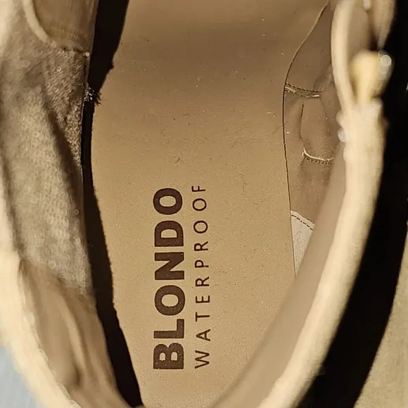 NEW Blondo Tamzin Ankle Bootie Tan Suede Size 10