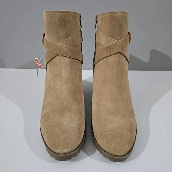 NEW Blondo Tamzin Ankle Bootie Tan Suede Size 10