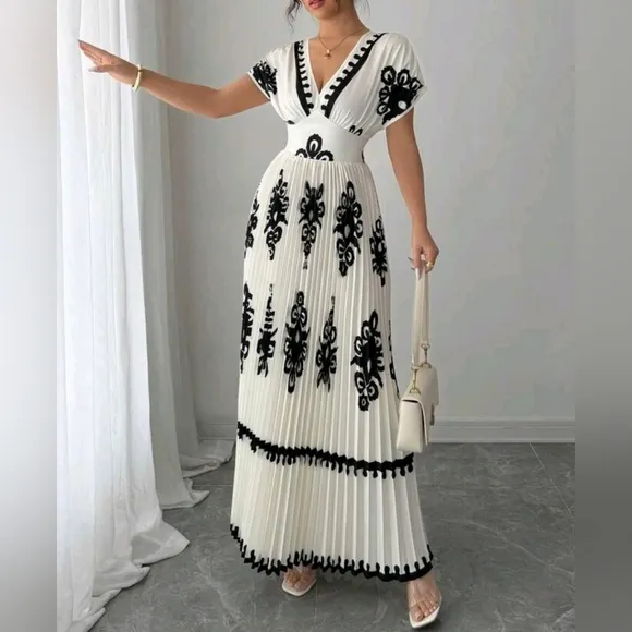 New Boho Print Pleated Maxi Dress  Off White Cream Black